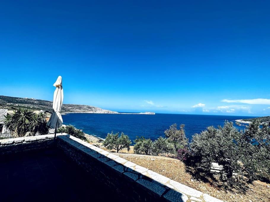 Cozy Cliff Tower W/ Breathtaking Sea Views Villa Agios Georgios Minas Exterior photo